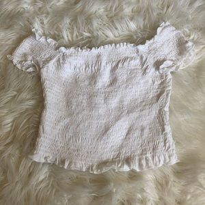 💫 Tilly’s Full Tilt white cropped shirt